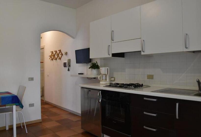 Апартаменты 1 Спальня, Villa Dina