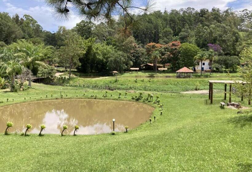 샬레, Pousada Colar De Ouro Chalés