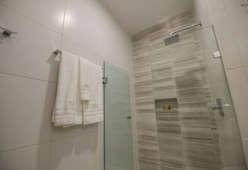 اتاق لوکس, Saastah Hotel Boutique