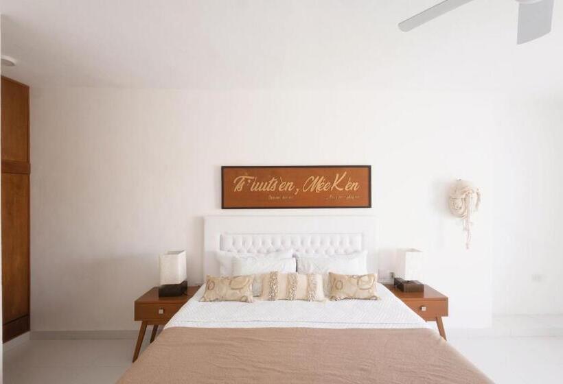 اتاق لوکس با تخت بزرگ, Saastah Hotel Boutique