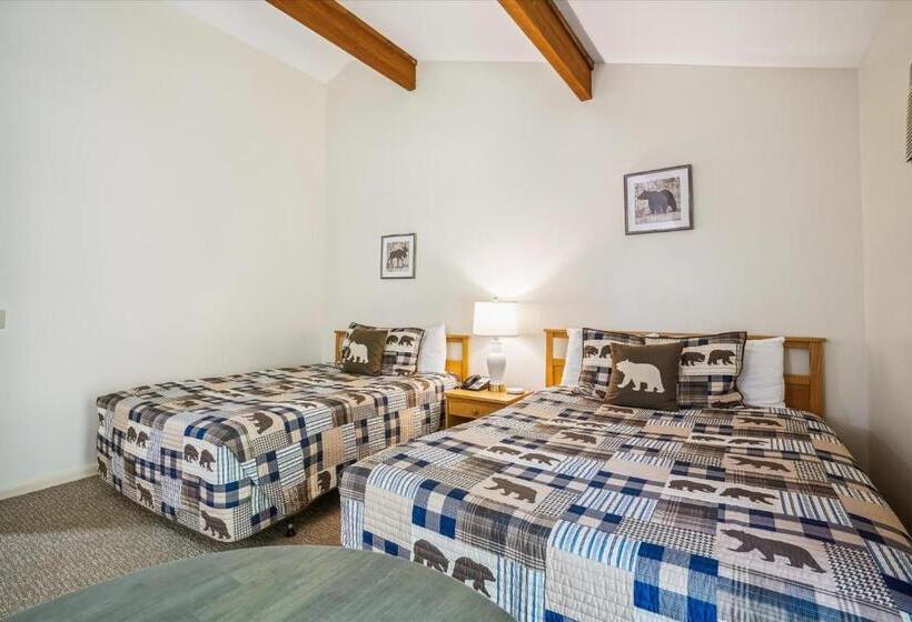 اتاق استاندارد, Cedarbrook Standard Hotel Room 105