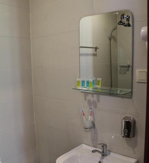 اتاق استاندارد, Guest House Chiko