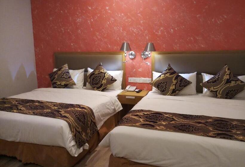 Семейный Номер, K Garden Hotel  Sdn Bhd
