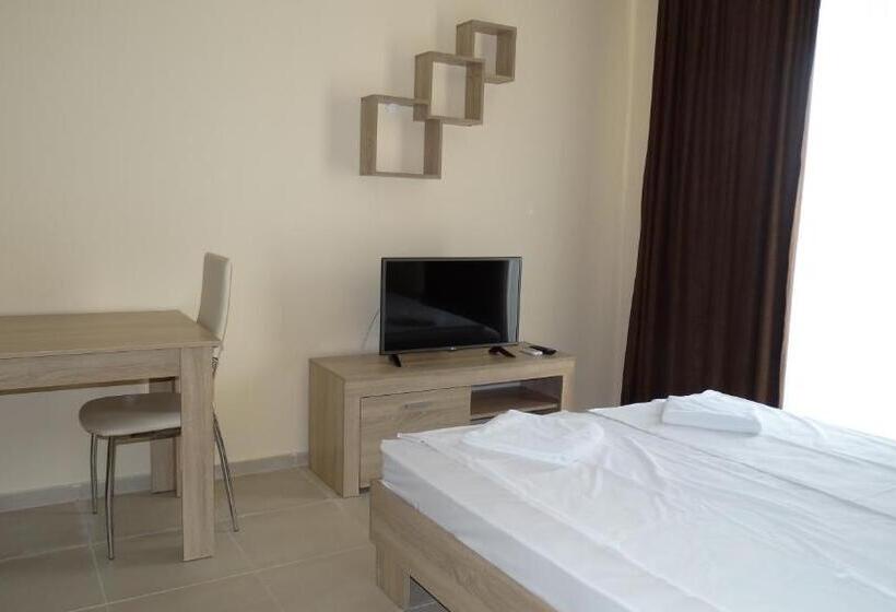 Quarto Familiar Vista Mar, Akrotiria Beach Apart Complex