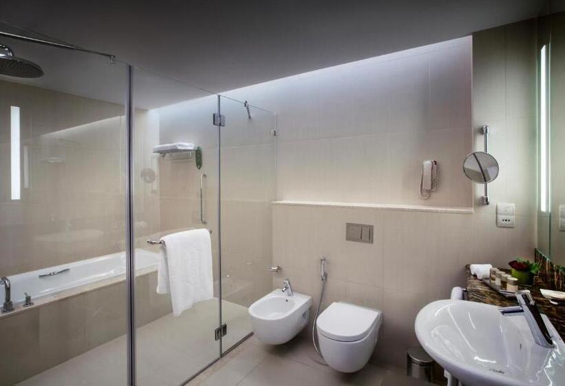 Апартаменты 3 Спальни, Bab Al Qasr Residence