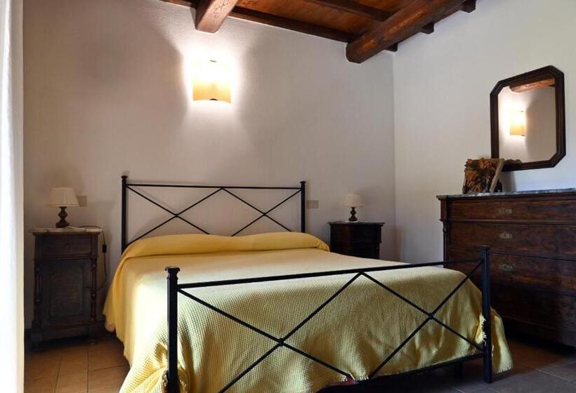 Семейный Номер Вид на Сад, Agriturismo I Due Casali