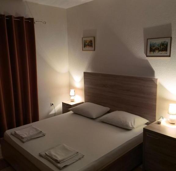 اتاق استاندارد, Lovely Bosnian Home