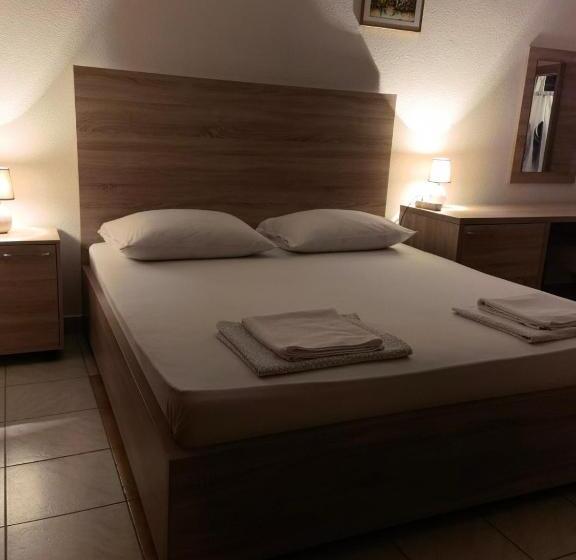 اتاق استاندارد سه نفره, Lovely Bosnian Home