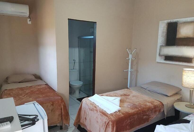 اتاق استاندارد چهار تخته, Pousada Maramar