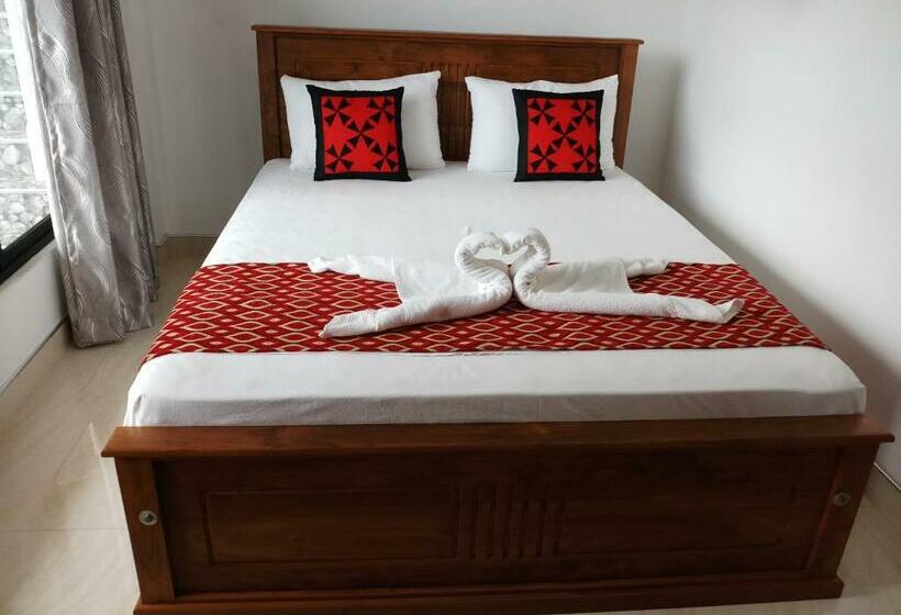 Standard Room, Shani Residence Kandy