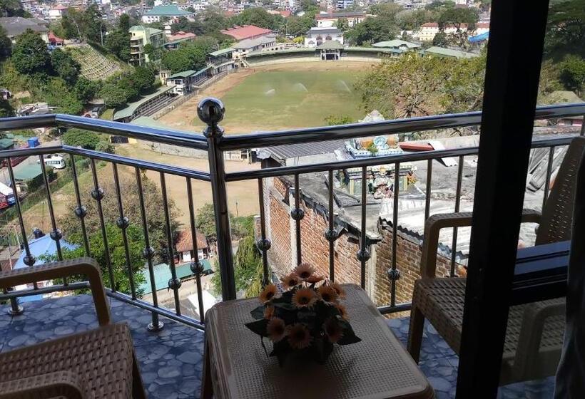 Standard Room Mountain View, Shani Residence Kandy