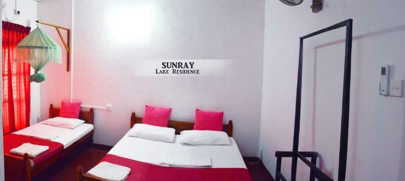 Quarto Triplo Estandar, Sunray Lake Residence