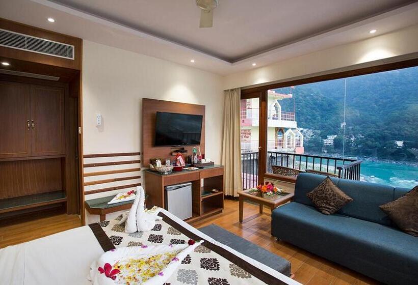 سوئیت پرزیدنت, Divine Resort & Spa