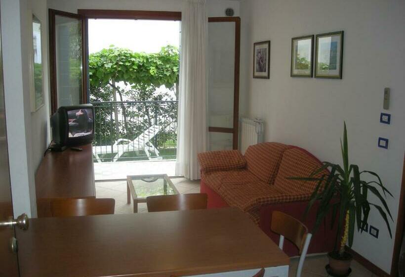 آپارتمان 1 خوابه, Ilios Residence