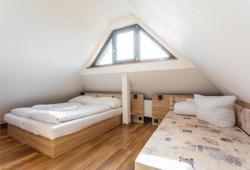 Escritório Estándar, Houda Bouda   Penzion & Apartmány