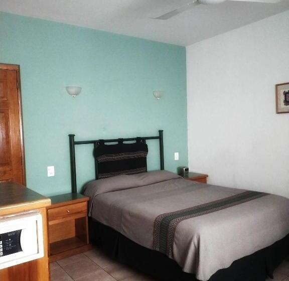 اتاق کلاسیک, Posada De Los Angeles