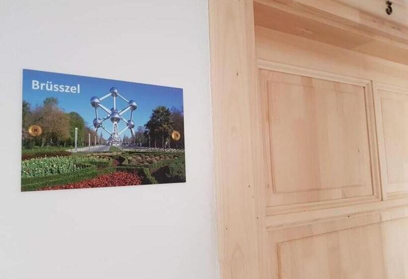 اتاق استاندارد یک نفره, Mátyás Panzió
