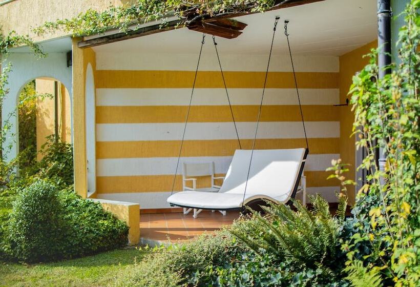 带1个卧室带花园景观的公寓, Albergo Losone