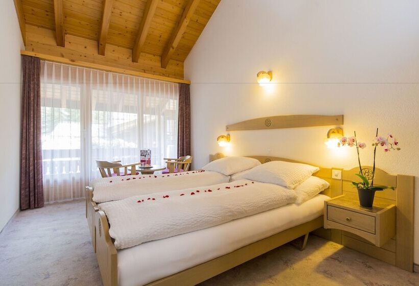 Chambre Standard avec Balcon, Artemis