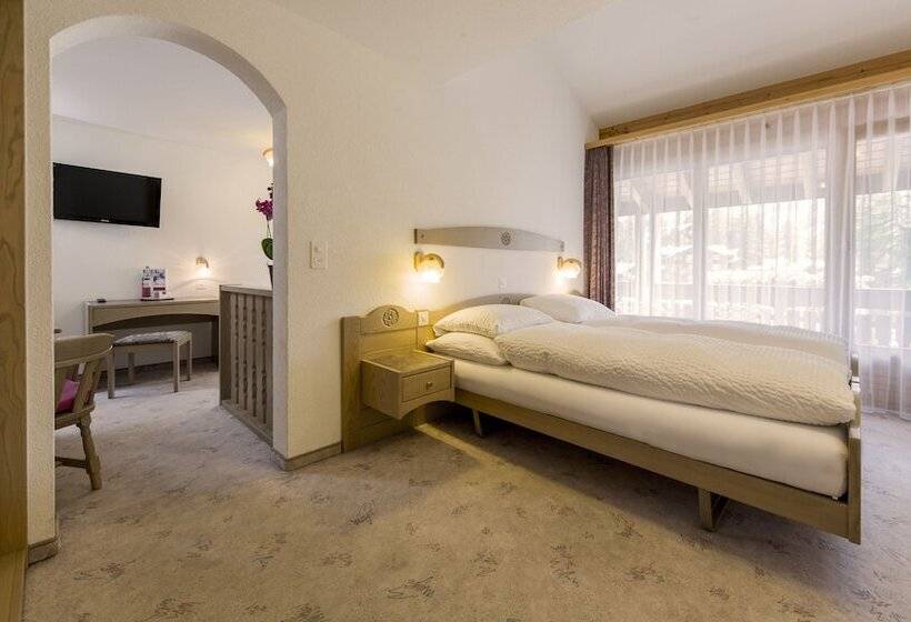 Chambre Familiale, Artemis