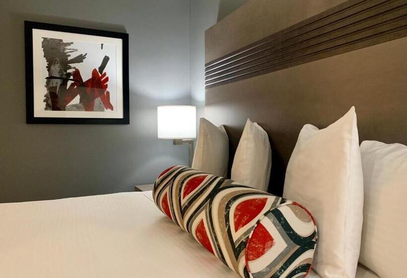 身障者適用キングサイズベッドルーム, Pacific Motor Inn