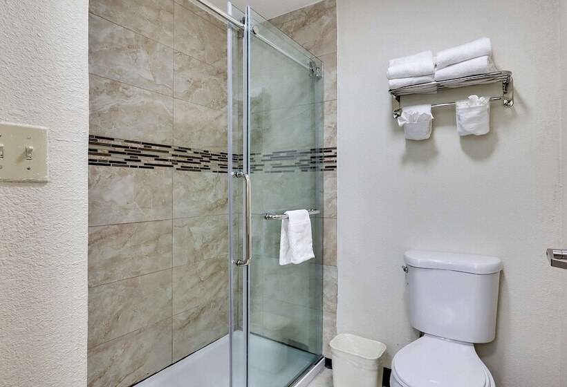 Люкс, Quality Suites Albuquerque Airport