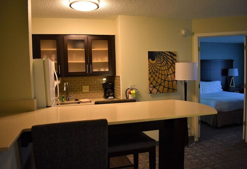 스위트, Staybridge Suites Cranbury   South Brunswick, An Ihg