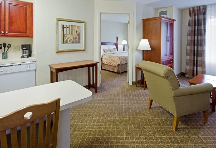 스위트, Staybridge Suites Cranbury   South Brunswick, An Ihg