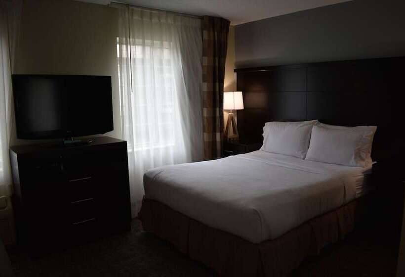 장애인을 위한 스위트, Staybridge Suites Cranbury   South Brunswick, An Ihg