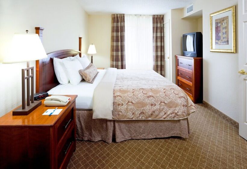 장애인을 위한 스위트, Staybridge Suites Cranbury   South Brunswick, An Ihg