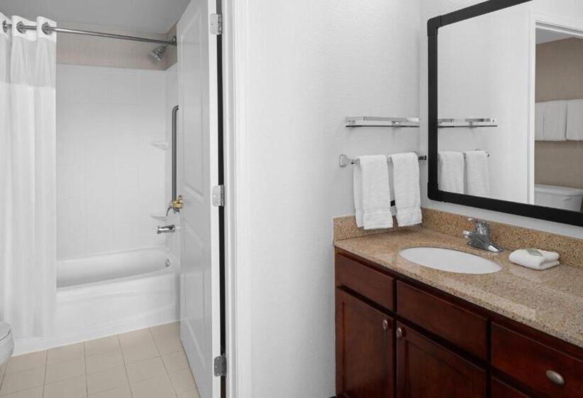 Люкс, Residence Inn Long Island Holtsville