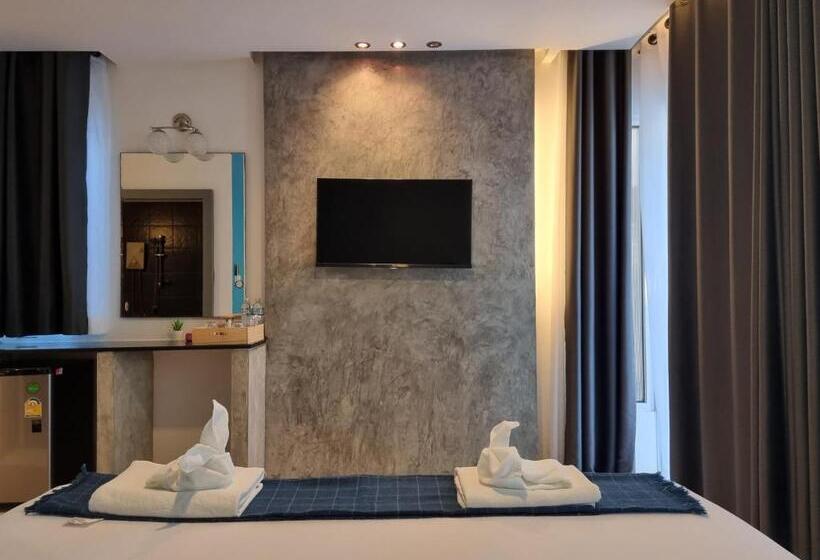 اتاق سوپریور, Tt Naiyang Beach Phuket