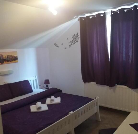 اتاق لوکس, Guest House Mačić