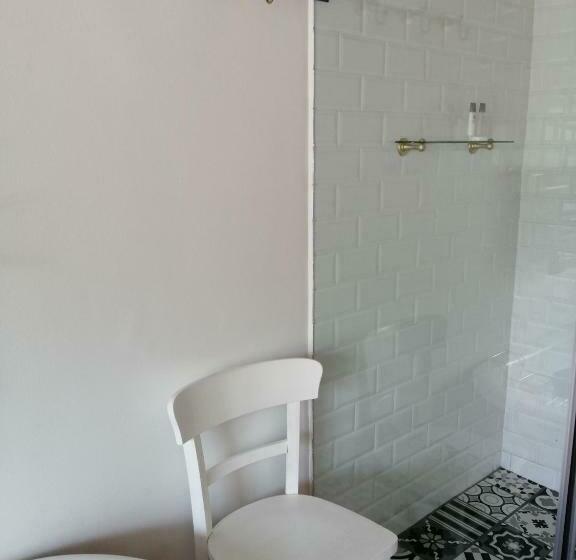 Номер Стандарт, Monte Rosa Guesthouse
