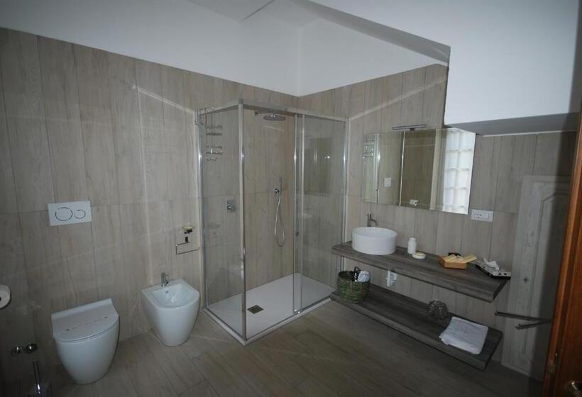 Номер Стандарт, B&b 3 Tigli