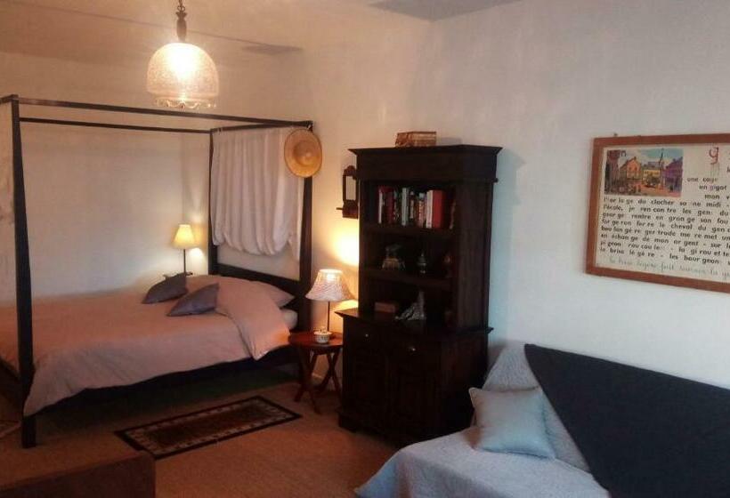 Люкс Вид на Сад, Les 2 Granges Chambre D Hôtes