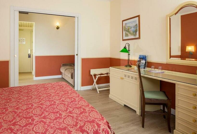 جناح جونيور, Grande Albergo