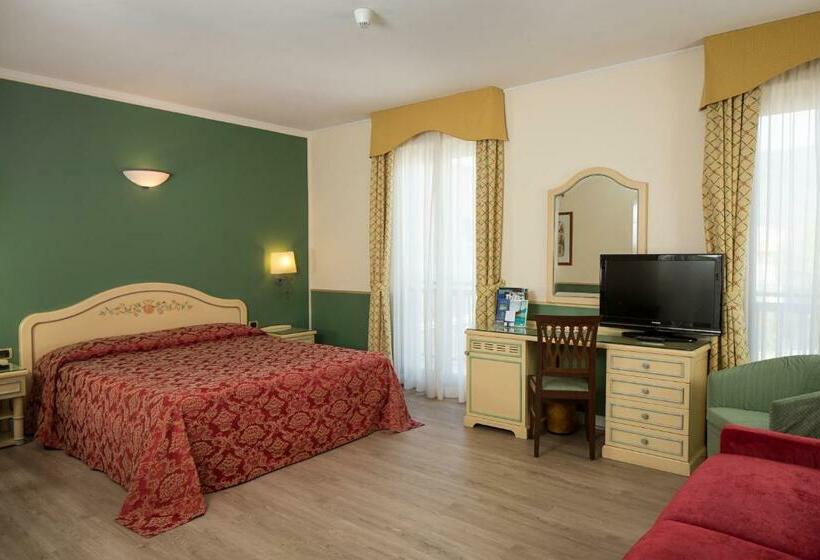 Семейный Номер, Grande Albergo
