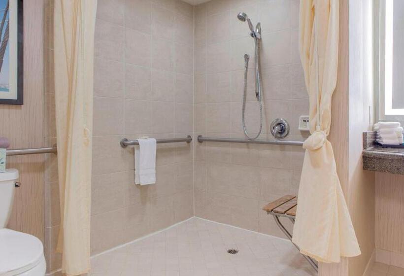 Стандартный Номер Кровать Кинг, Sheraton Sonoma Wine Country Petaluma