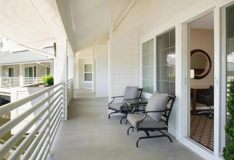 Номер Superior Кровать Кинг, Sheraton Sonoma Wine Country Petaluma