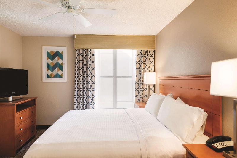 Quarto Estandar Cama King, Super 8 By Wyndham Greenville