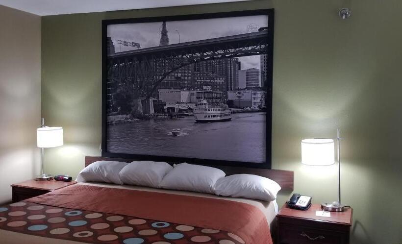 Студия Deluxe, Super 8 By Wyndham Bellefontaine