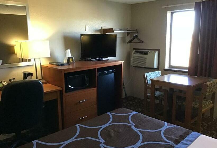 اتاق استاندارد با تخت بزرگ, Super 8 By Wyndham Miles City
