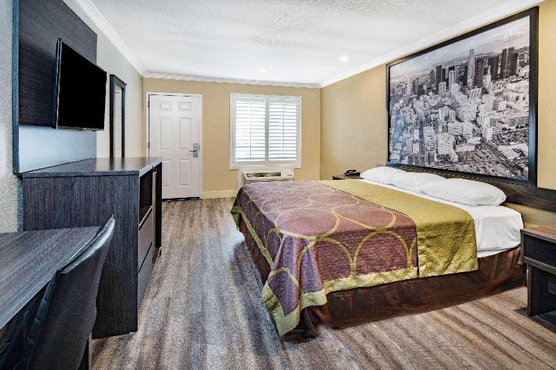 اتاق استاندارد با تخت بزرگ, Super 8 By Wyndham North Hollywood