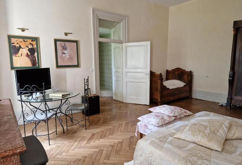 Номер Deluxe, Chateau De Viviez