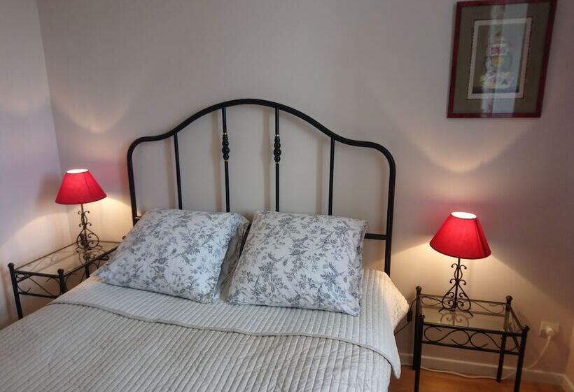 Апартаменты Comfort 3 Спальни, Moulin De La Fleuristerie