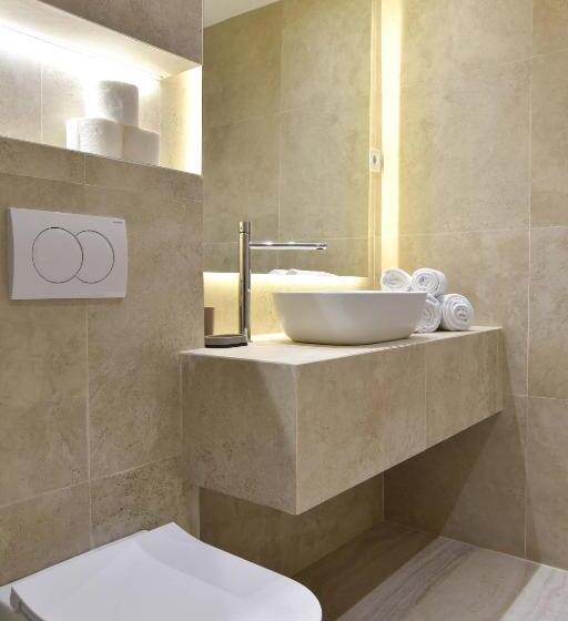استودیوی لوکس, Misisuone Apartments Budva