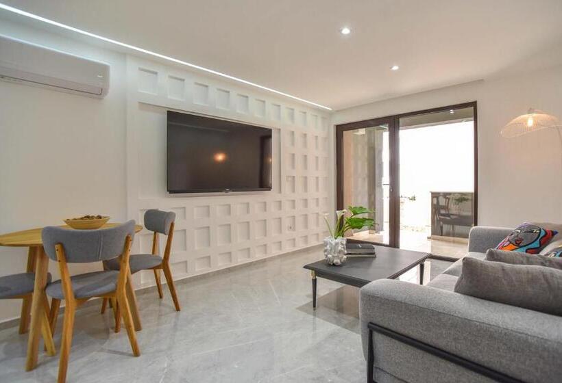استودیوی لوکس, Misisuone Apartments Budva
