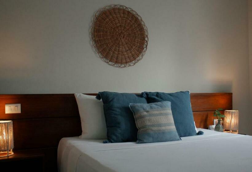 スタンダードルーム, Noah Beach Hotel & Suites