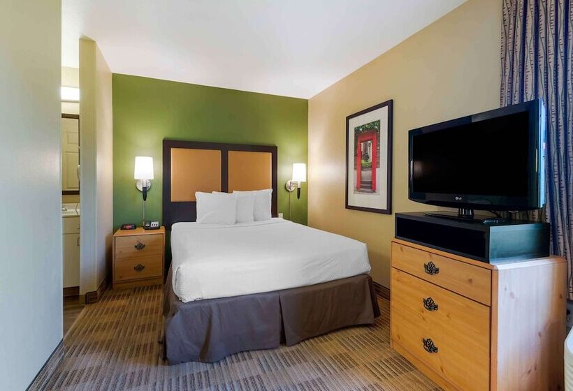 디럭스 스튜디오, Extended Stay America Suites  Piscataway  Rutgers University